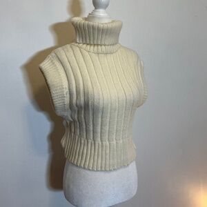 Dèluc Ivory Ribbed Turtleneck Sleeveless Sweater Top – Size XS